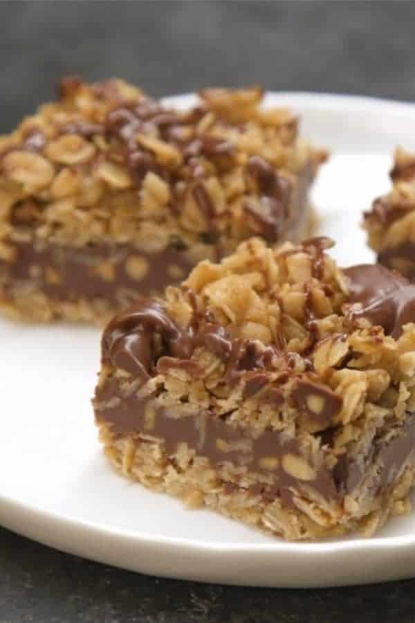 Chocolate Oatmeal No-Bake Bars