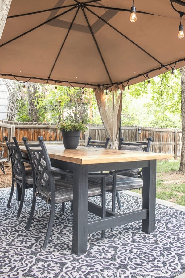 DIY Outdoor Dining Table