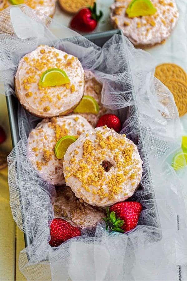 KETO STRAWBERRY DONUTS