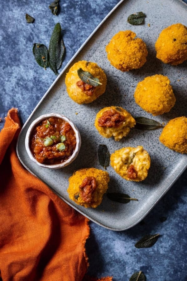 VEGAN ARANCINI RECIPE WITH PUMPKIN AND SAGE