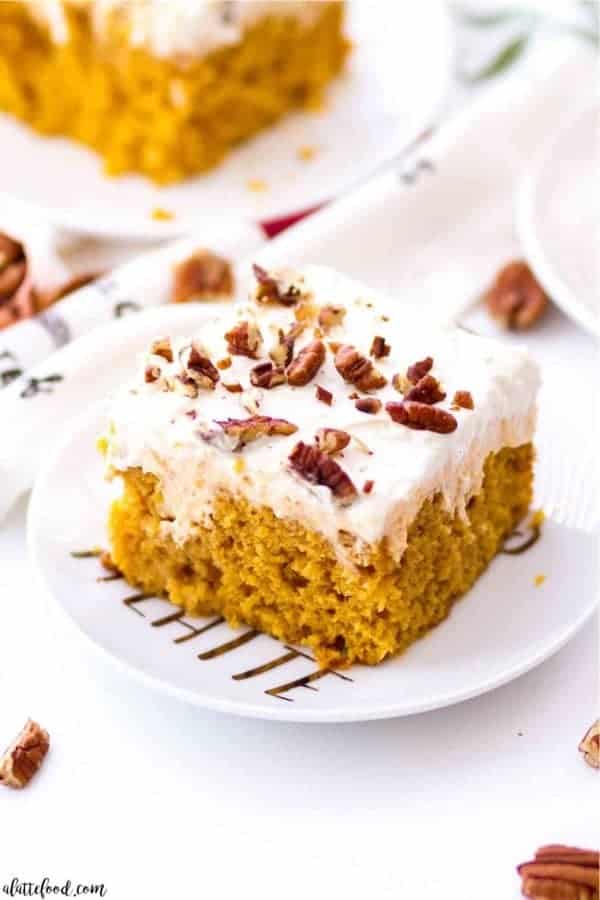 Easy Pumpkin Pie Poke Cake