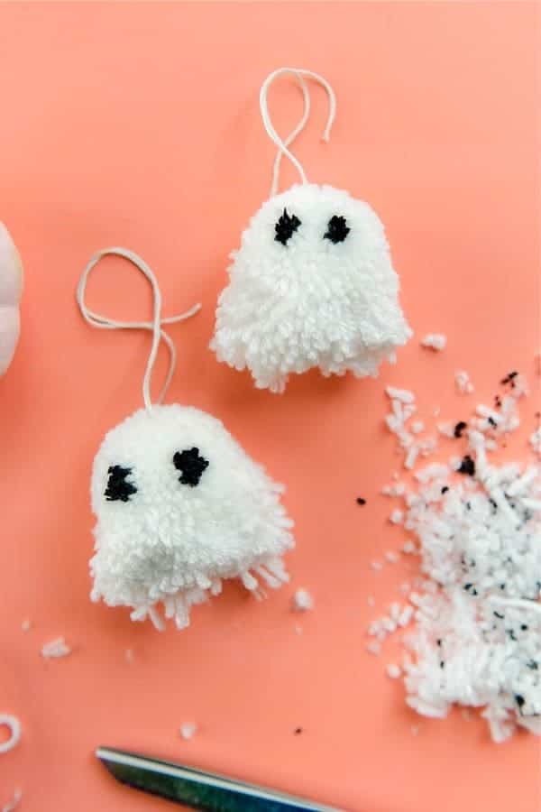 DIY Halloween Ghost Pom Poms