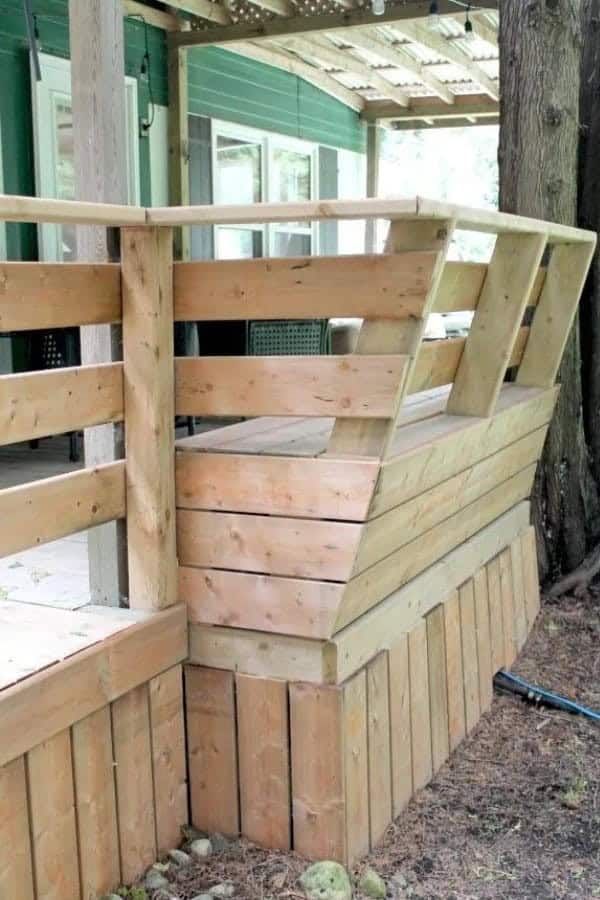 DIY OUTDOOR DECK BENCH