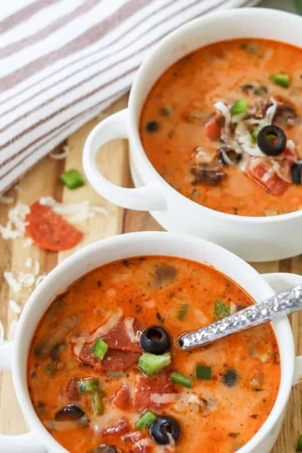 CHEESY & CREAMY PIZZA SOUP