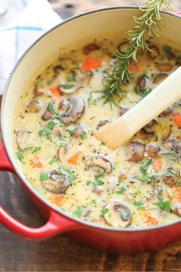 CREAMY CHICKEN AND MUSHROOM SOUP