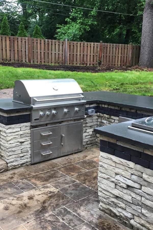 U Shaped Backyard Kitchen