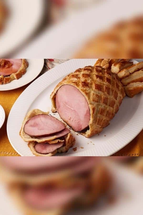 CHRISTMAS HAM WRAPPED IN PUFF PASTRY