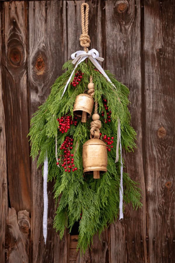 Evergreen Door Decor