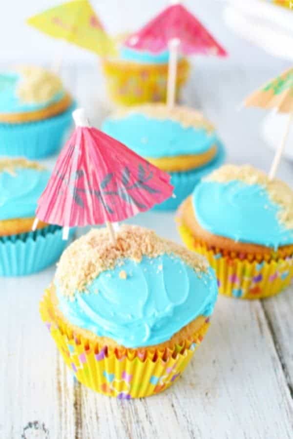 Easy Beach Birthday Cupcakes