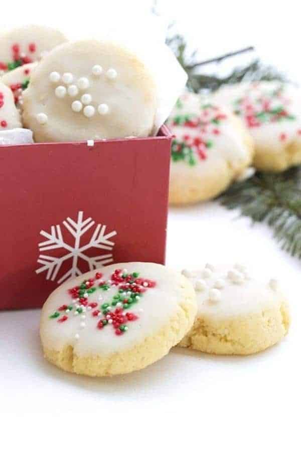 CLASSIC ITALIAN CHRISTMAS COOKIES