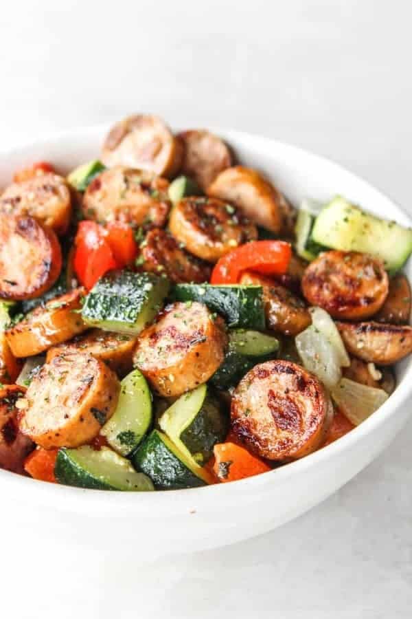 20-MINUTE SKILLET SAUSAGE & ZUCCHINI