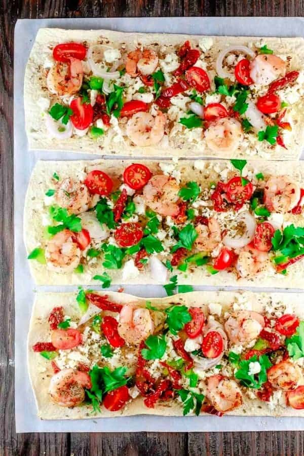 MEDITERRANEAN SHRIMP PIZZA ON FLATBREAD