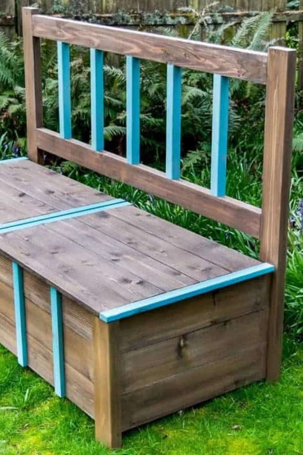 DIY OUTDOOR STORAGE BENCH