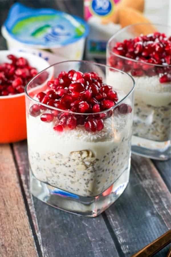 Coconut Pomegranate Oats