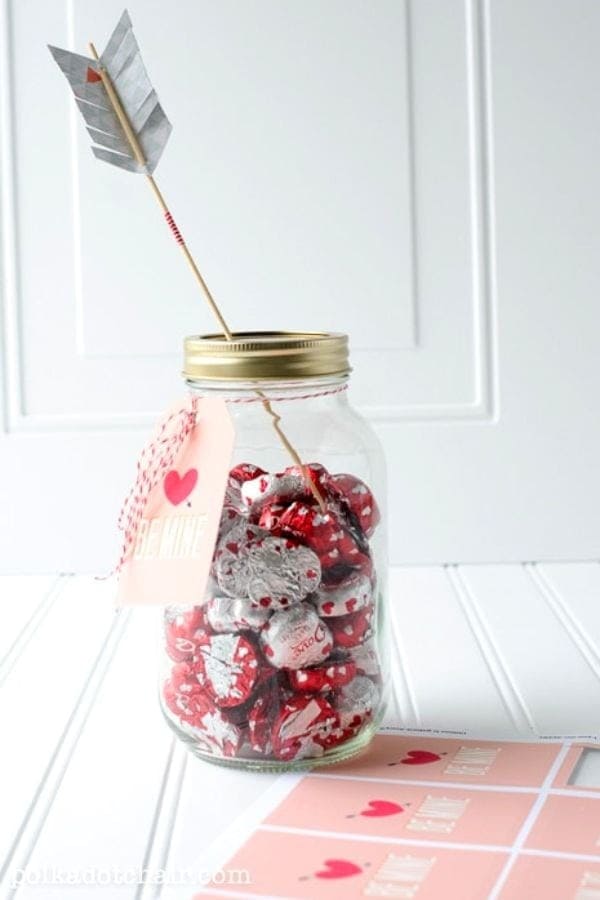 VALENTINE’S DAY MASON JAR GIFT