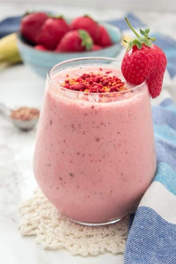 Strawberry Peanut Butter Smoothie