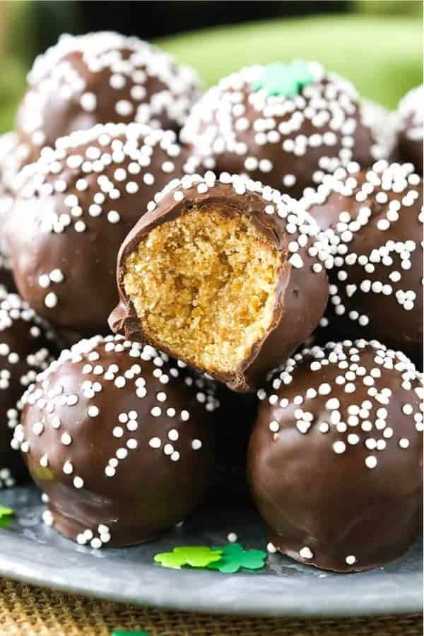 No Bake Baileys Irish Cream Cookie Balls