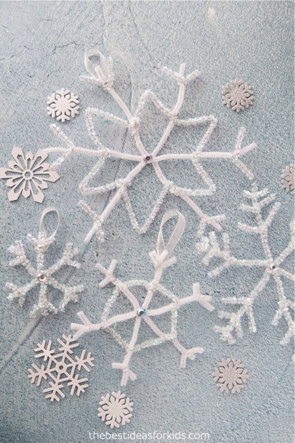 Pipe Cleaner Snowflakes