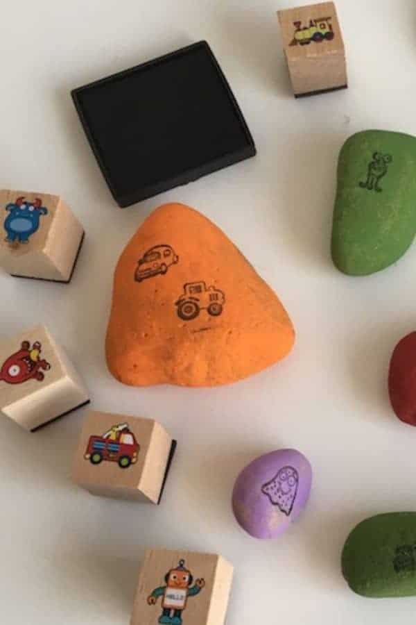 DIY PAINTED STONES