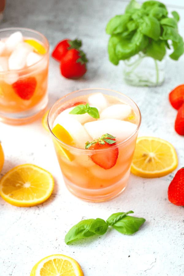 Strawberry Lemon Cocktail