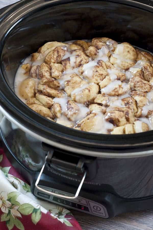 Crock Pot Cinnamon Roll Casserole