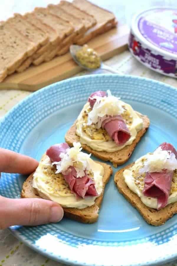 MINI REUBEN BITES