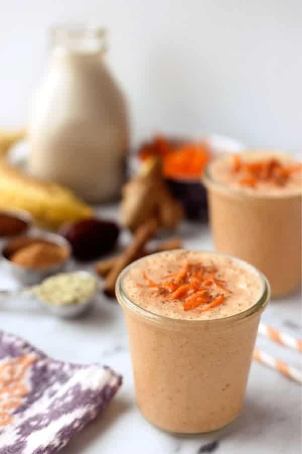 CARROT CAKE SMOOTHIE