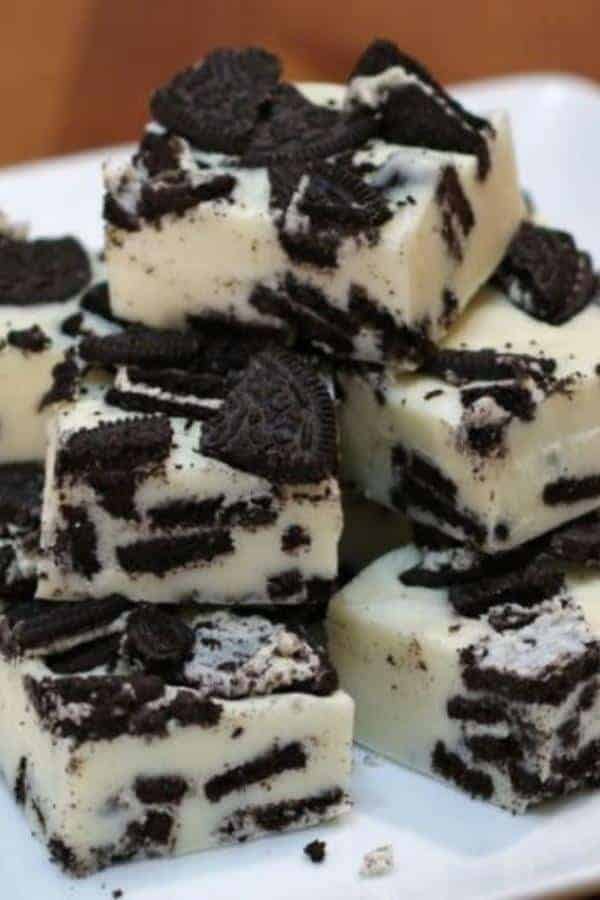 COOKIES AND CREAM FUDGE