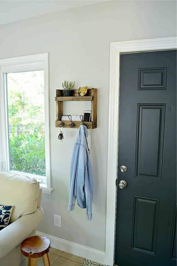 Wall Mounted Coat Rack with Storage