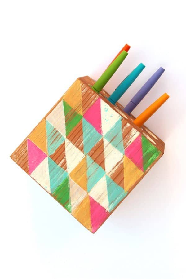 Make a Modern Wall Hanging Pen Holder