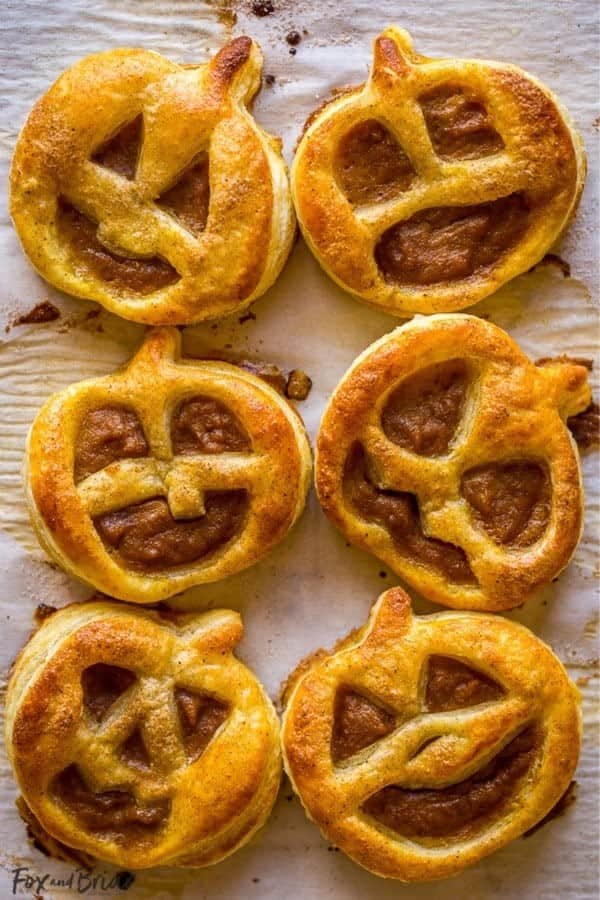 Jack O’ Lantern Pumpkin Hand Pies