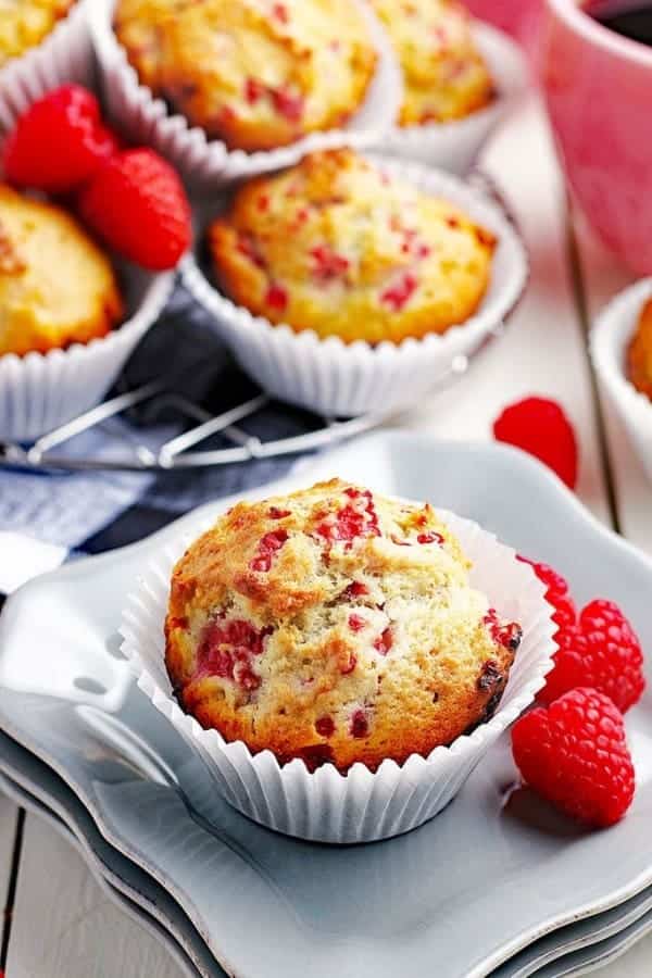 RASPBERRY YOGURT MUFFINS