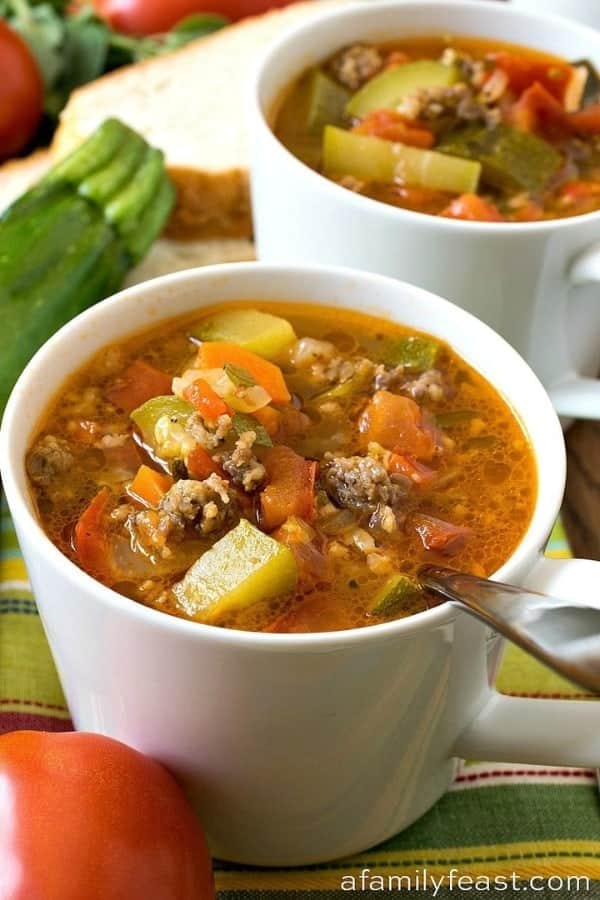 ZUCCHINI TOMATO ITALIAN SAUSAGE SOUP