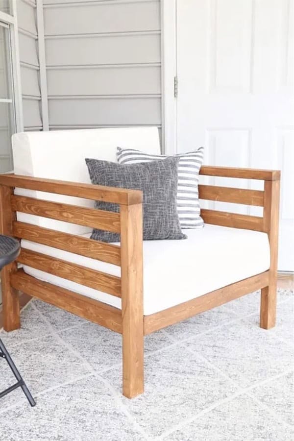 Simple DIY Back Porch Chair