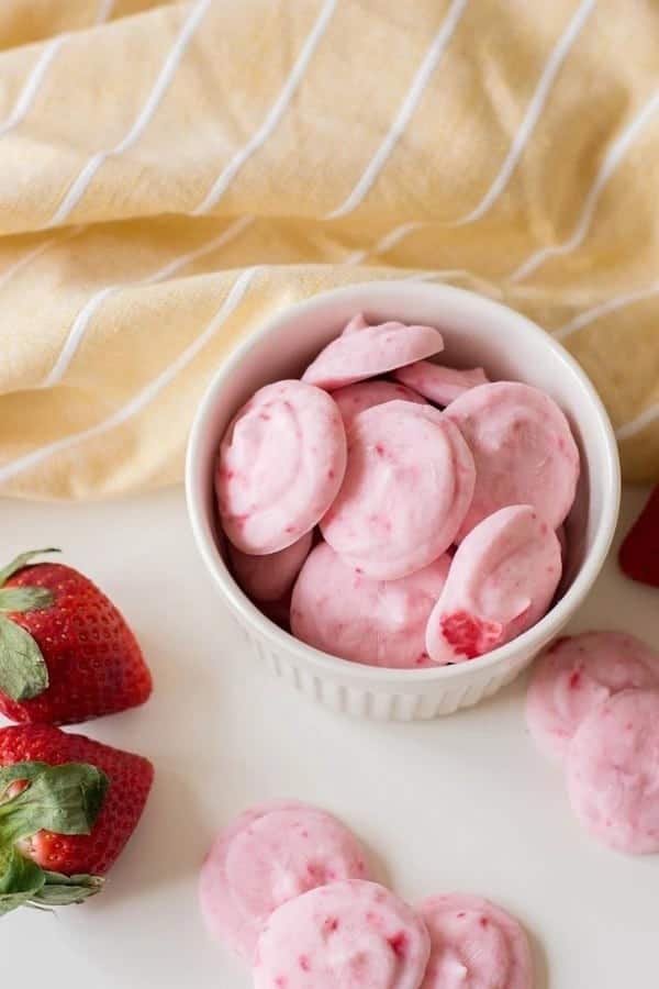 STRAWBERRY YOGURT BITES