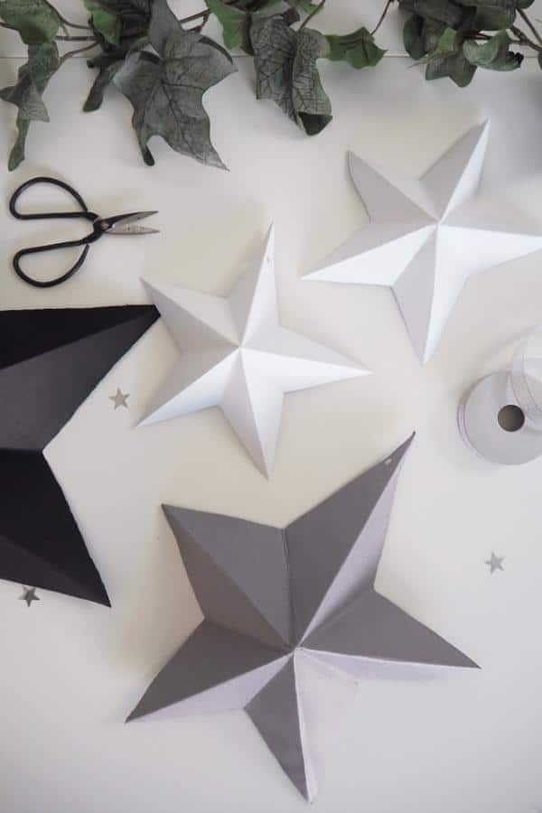 FESTIVE DIY PAPER STAR DECOR