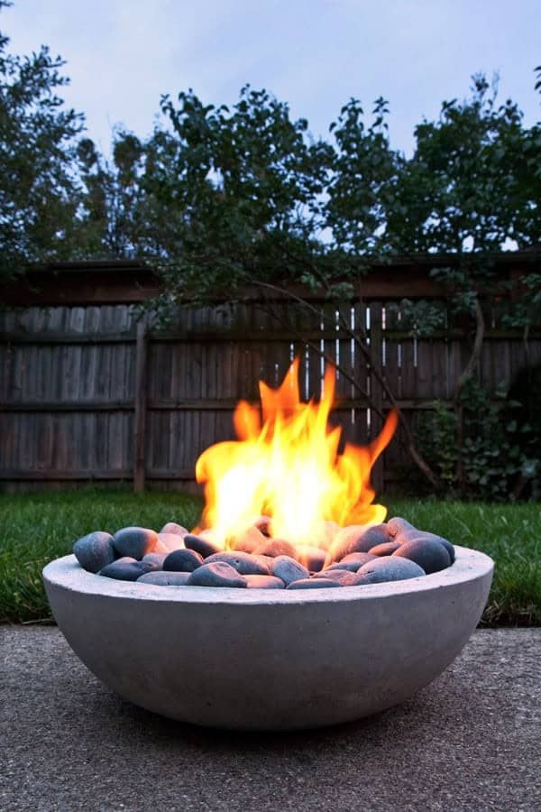 DIY MODERN CONCRETE FIRE PIT