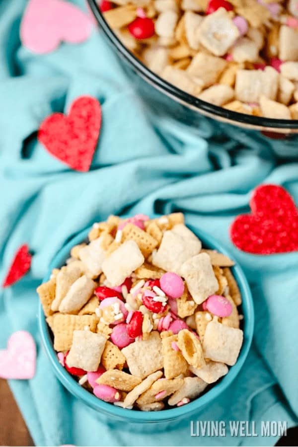 No-Bake Valentine Chex Mix