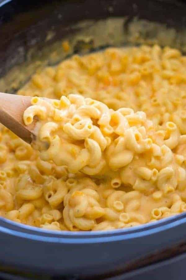 CROCKPOT MAC AND CHEESE