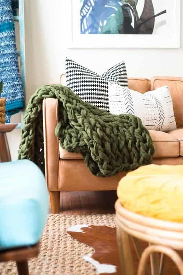 ARM KNIT BLANKET