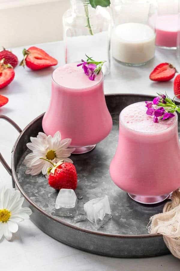 KETO STRAWBERRY CHEESECAKE SHAKE