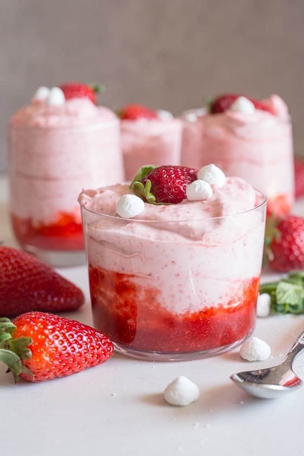 FRESH STRAWBERRY MOUSSE