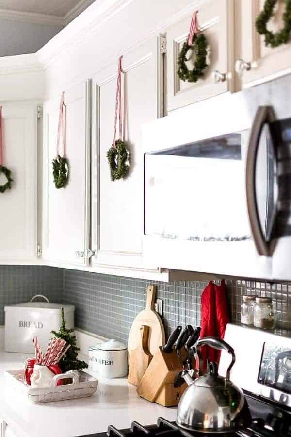 KITCHEN CABINET CHRISTMAS WREATHS