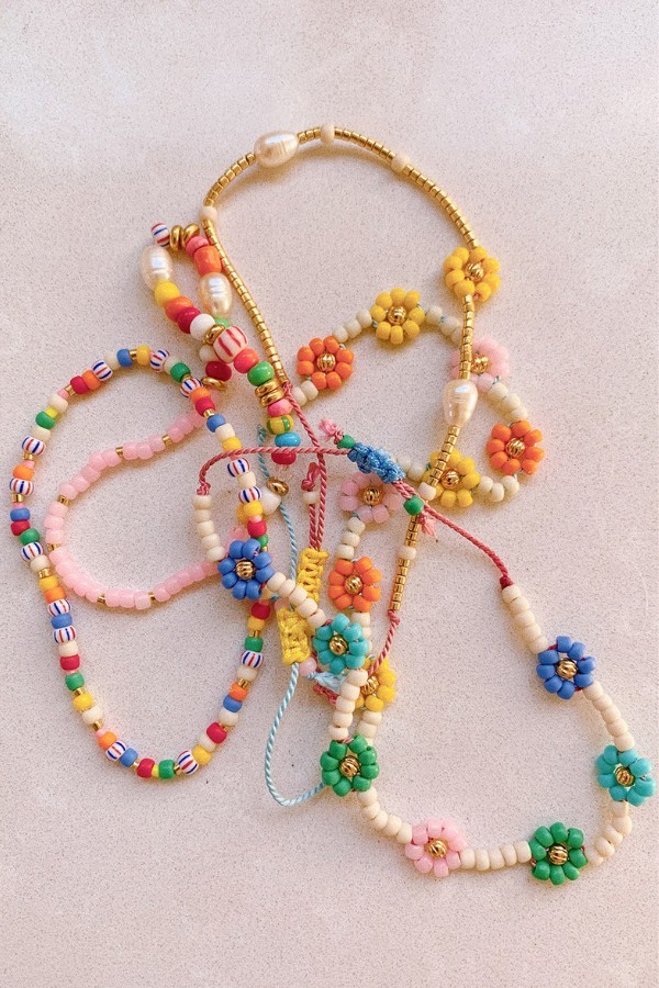 DIY BEADED DAISY CHAIN BRACELET