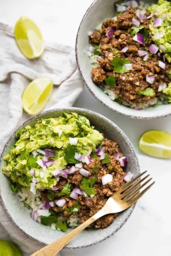 WHOLE30 CHIPOTLE BEEF & AVOCADO BOWLS