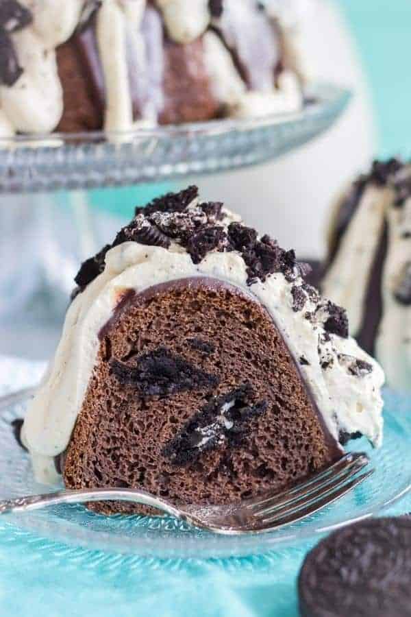 OREO BUNDT CAKE