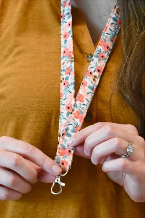 How To Make A Lanyard