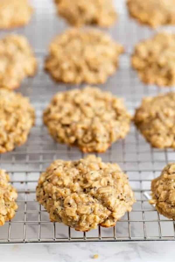 TAHINI BANANA BREAKFAST COOKIES