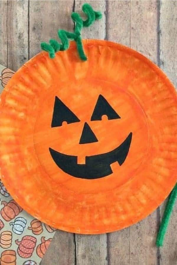 Easiest Paper Plate Pumpkin Craft!