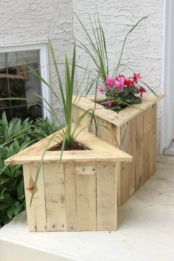 Triangle Pallet Planters